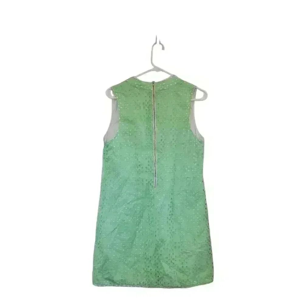 Crown & Ivy Women's Green Cotton Eyelet Sleeveless Shift Dress - Picture 8 of 8